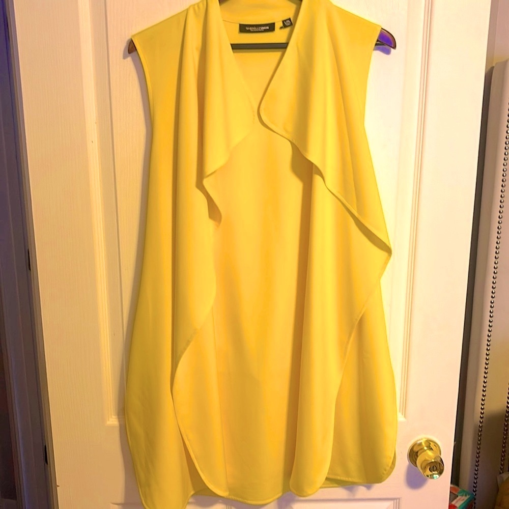 NWOT Gabrielle Union open front vest/duster, beautiful for spring and summer